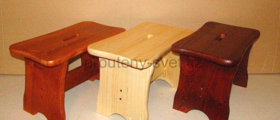 Dřevěná stolička "Dojička" - Borová