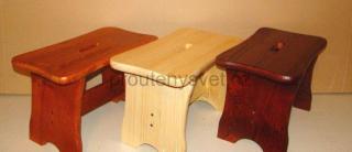 Dřevěná stolička "Dojička" - Borová